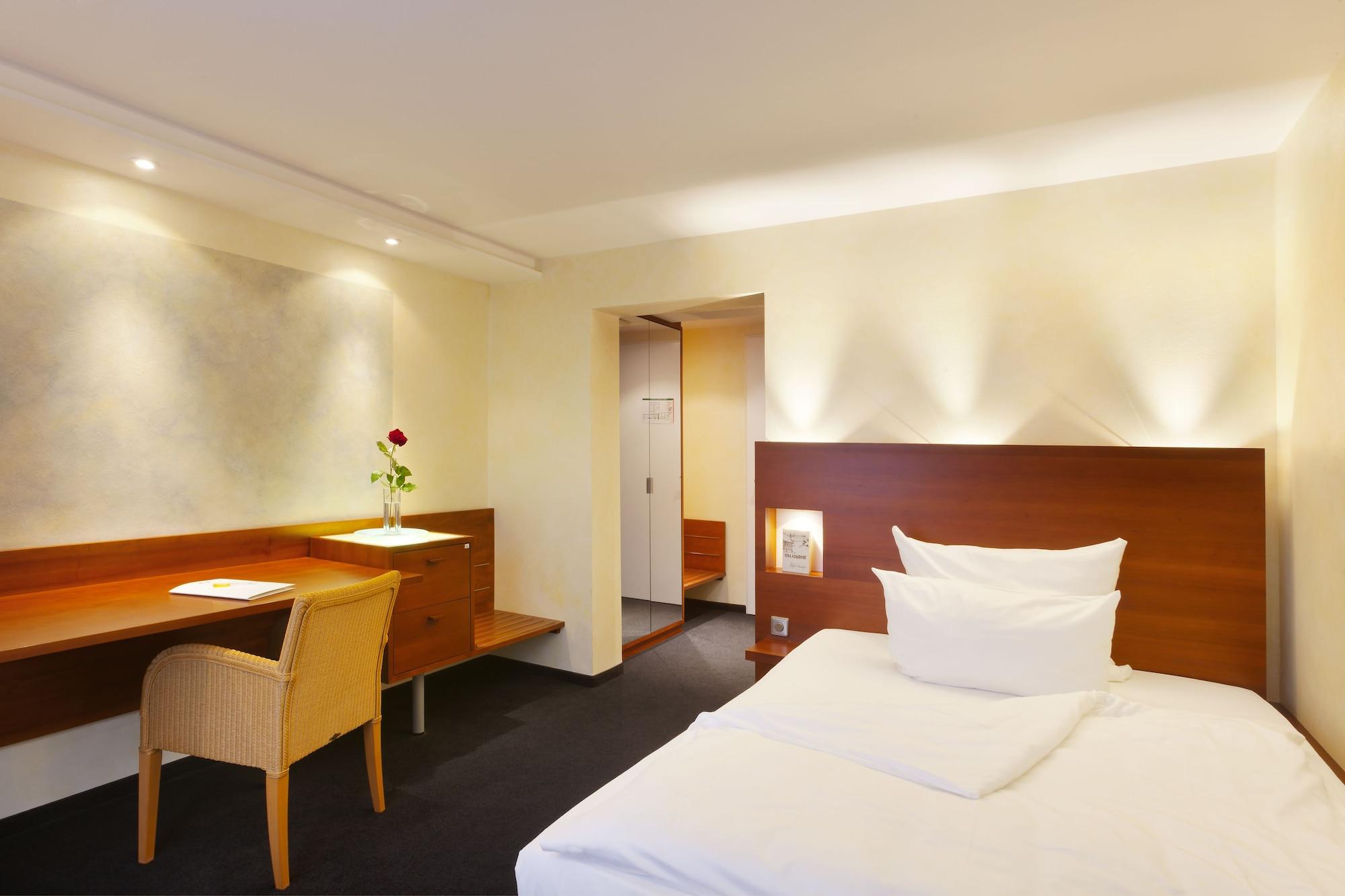 Hotel Adler Asperg Εξωτερικό φωτογραφία