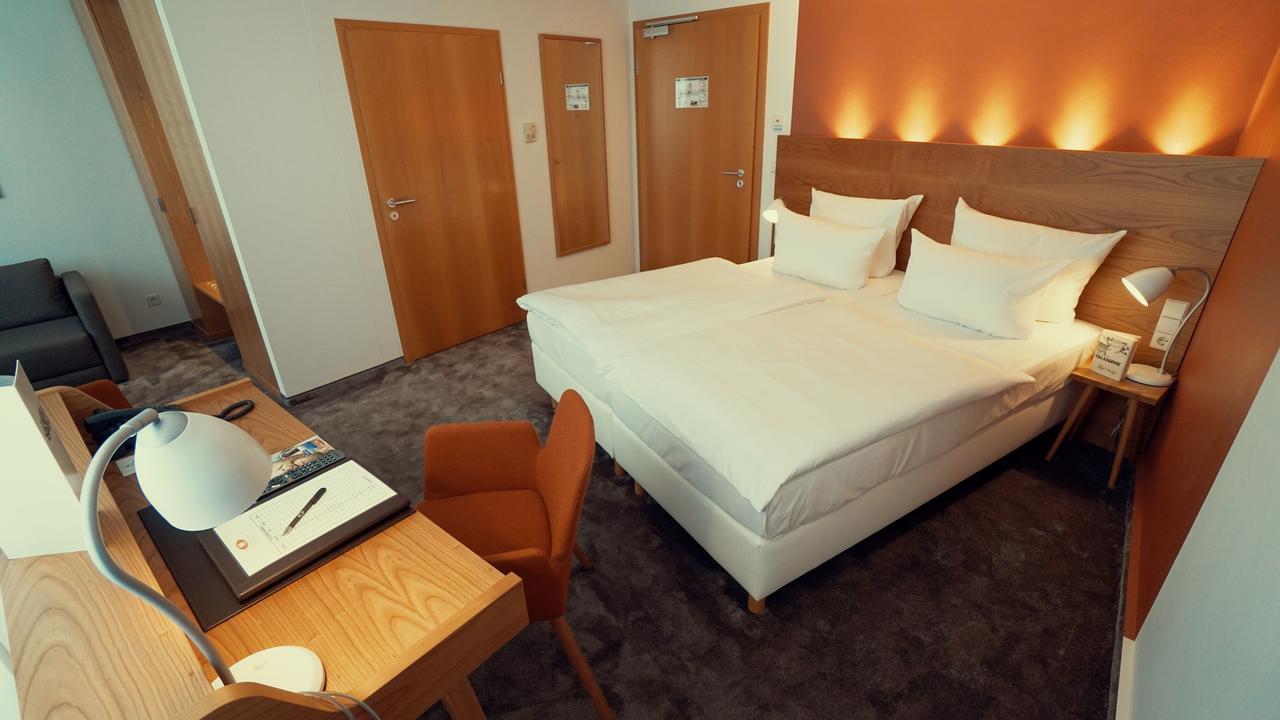 Hotel Adler Asperg Εξωτερικό φωτογραφία